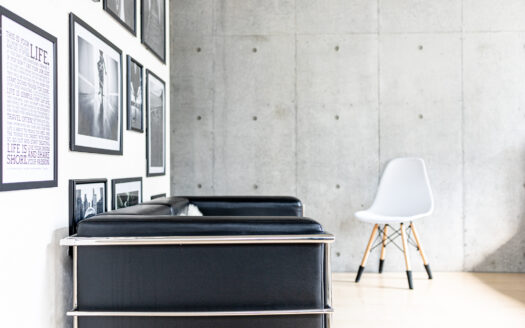 原宿でコンクリートを背景に自然光撮影したいなら|LAG SPACE Harajuku#1