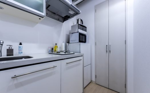 原宿でコンクリートを背景に自然光撮影したいなら|LAG SPACE Harajuku#1