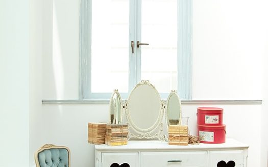 自然光と白ホリとコンクリートが選択できる恵比寿の一軒家|STUDIO SHOWCASE