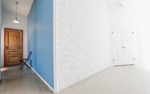 自然光と白ホリとコンクリートが選択できる恵比寿の一軒家|STUDIO SHOWCASE