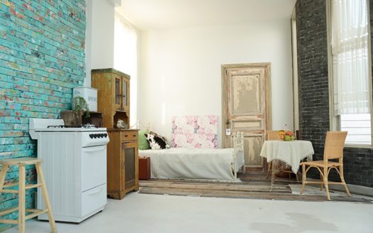 自然光と白ホリとコンクリートが選択できる恵比寿の一軒家|STUDIO SHOWCASE