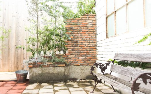 自然光と白ホリとコンクリートが選択できる恵比寿の一軒家|STUDIO SHOWCASE