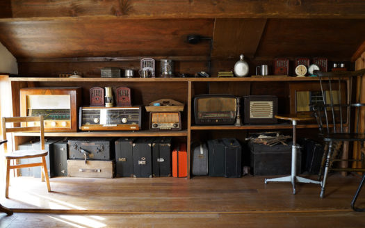 アンティークの小物が充実 格安ハウススタジオ|Unikk