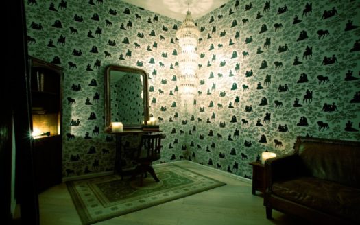 フランスのバレエ教室をイメージした撮影スタジオ|スタジオルケイブ