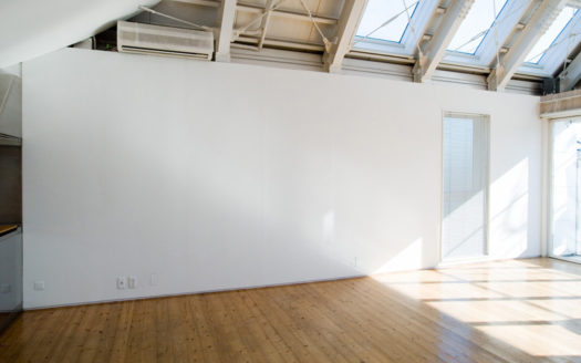 渋谷から10分 自由が丘の格安撮影スタジオ:スタジオ南南西