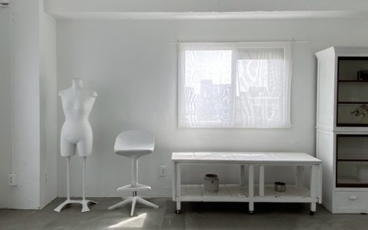 都内でも貴重な広大な屋上で撮影できるスタジオ|THE ROOF