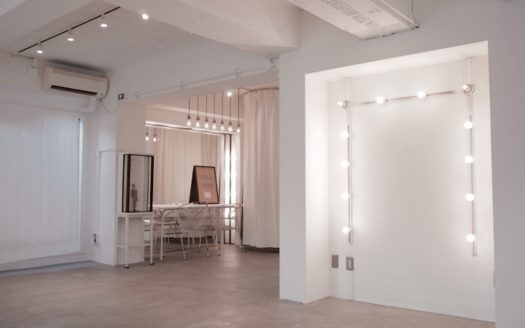 都内でも貴重な広大な屋上で撮影できるスタジオ|THE ROOF