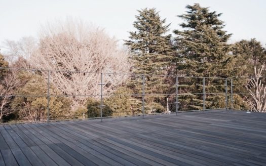 都内でも貴重な広大な屋上で撮影できるスタジオ|THE ROOF