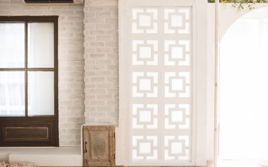 洗練されたインテリアと柔らかな光の中で撮影を|Beyond Biyori