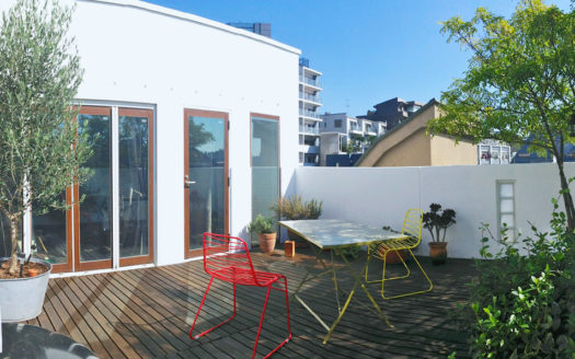 豊富なシチュエーションで撮影ができる1棟ハウススタジオ|STDUIO CALANQUE