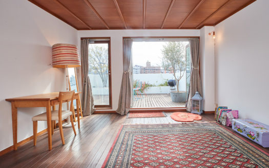 豊富なシチュエーションで撮影ができる1棟ハウススタジオ|STDUIO CALANQUE