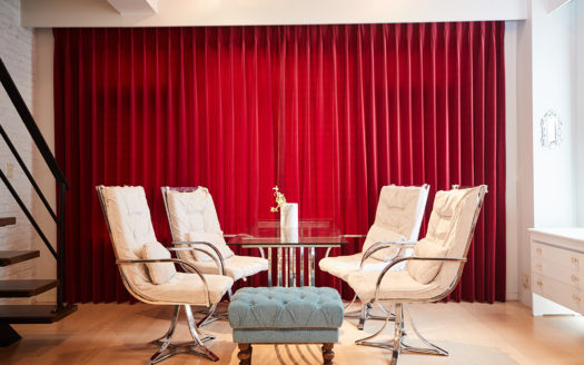 豊富なシチュエーションで撮影ができる1棟ハウススタジオ|STDUIO CALANQUE