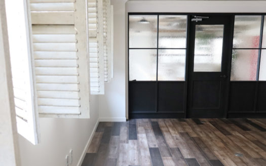 新宿のインダストリアルな空間で撮影|memelink