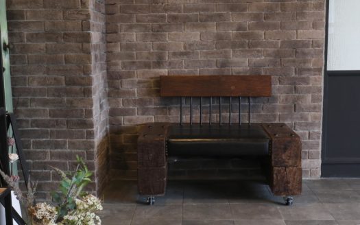 新宿のインダストリアルな空間で撮影|memelink