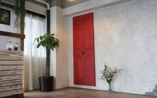 新宿のインダストリアルな空間で撮影|memelink