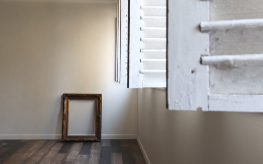 新宿のインダストリアルな空間で撮影|memelink