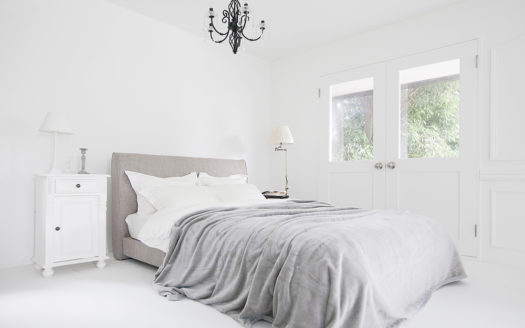 自然光が差し込むキッチンが魅力 一軒家ハウススタジオ|Gravity